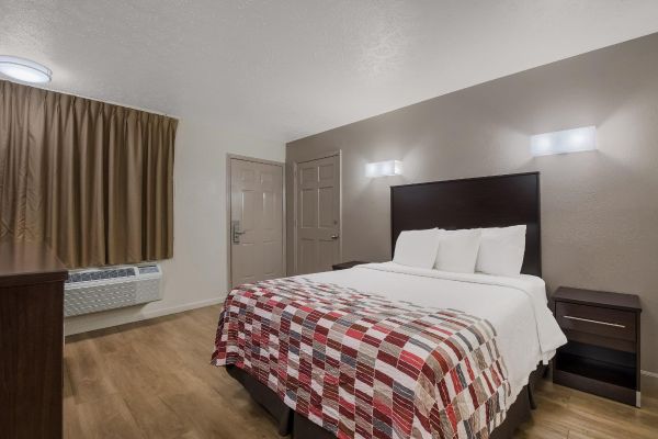 Hotel Red Roof Crossville (Woodlawn)